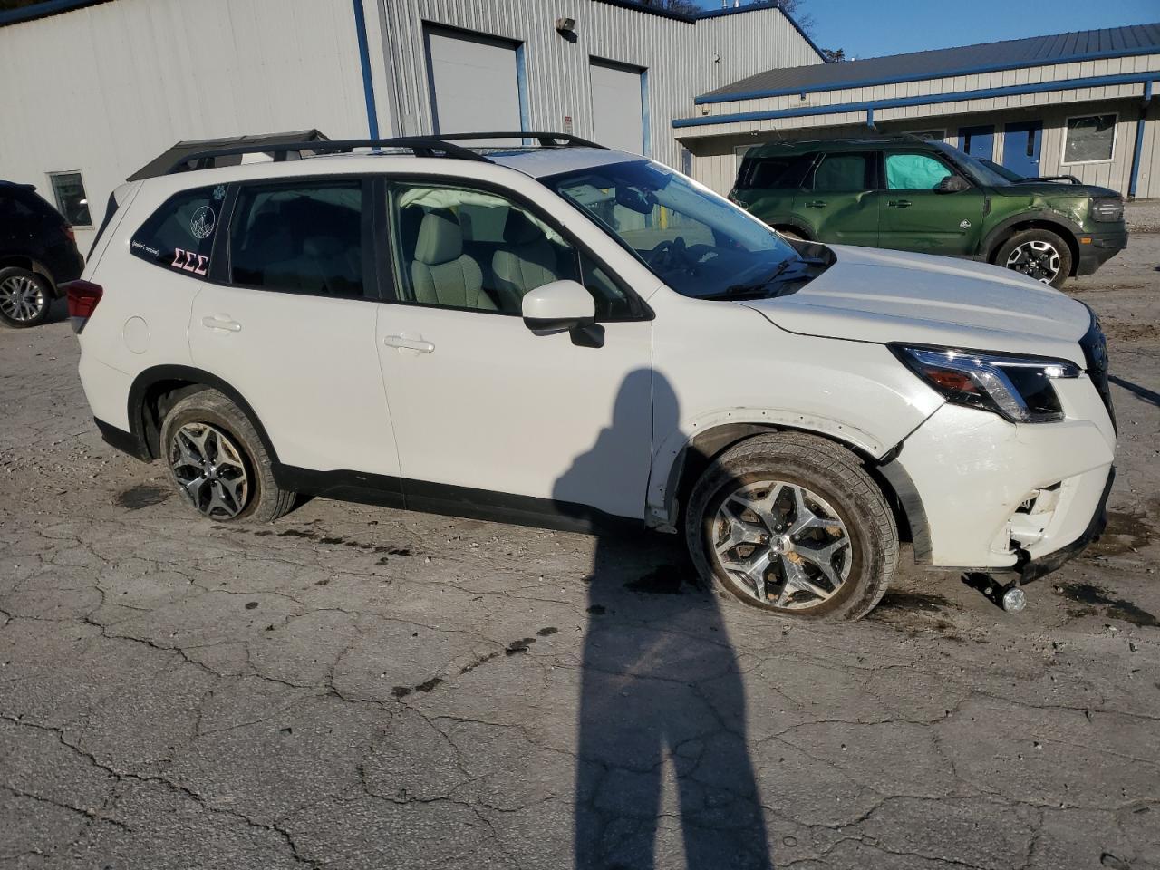 2023 SUBARU FORESTER