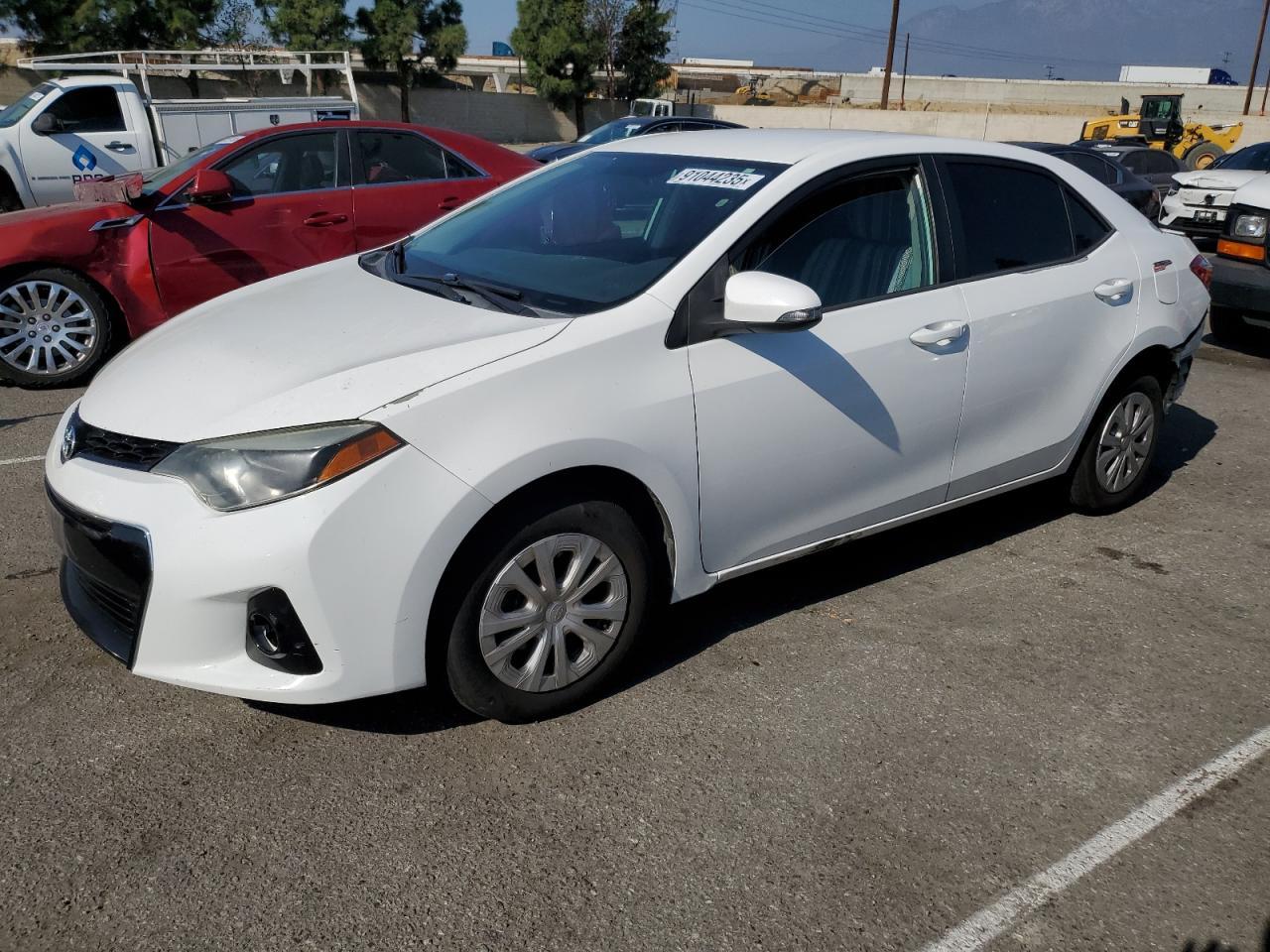 2016 TOYOTA COROLLA