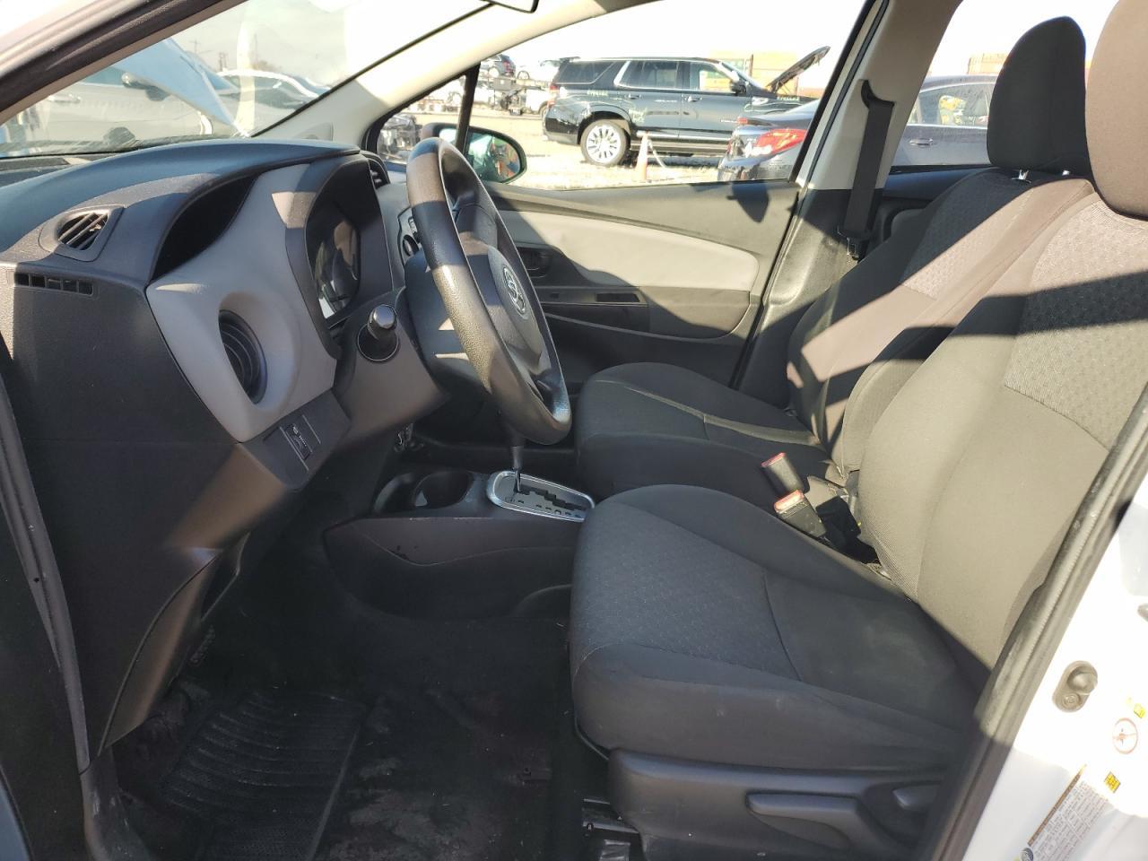 2015 TOYOTA YARIS