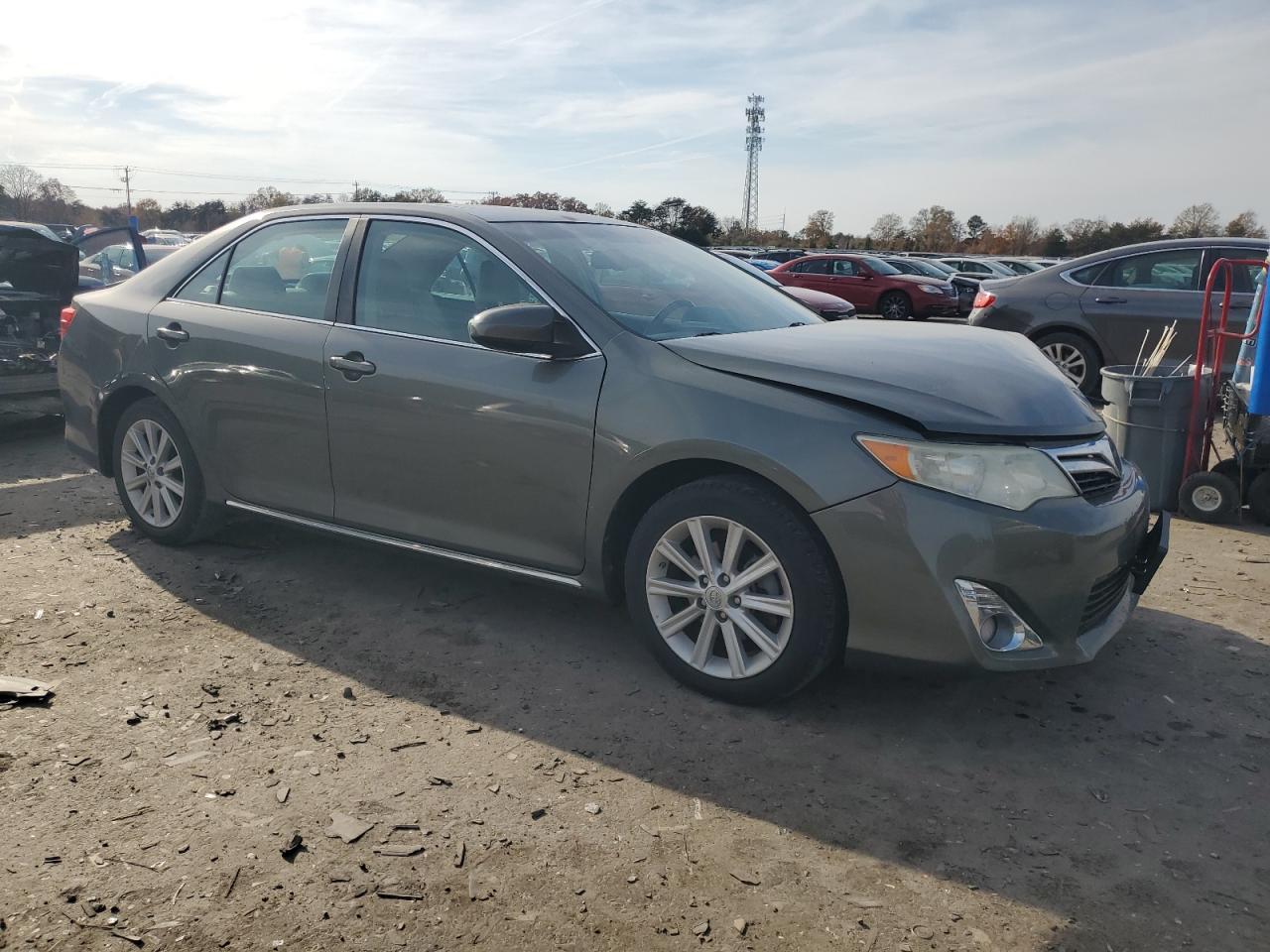2014 TOYOTA CAMRY