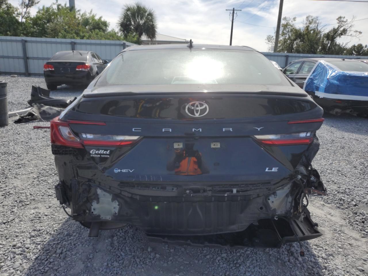 2025 TOYOTA CAMRY