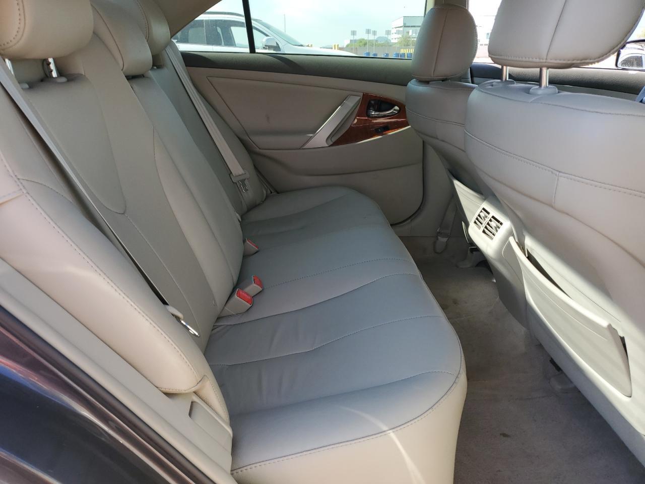 2010 TOYOTA CAMRY