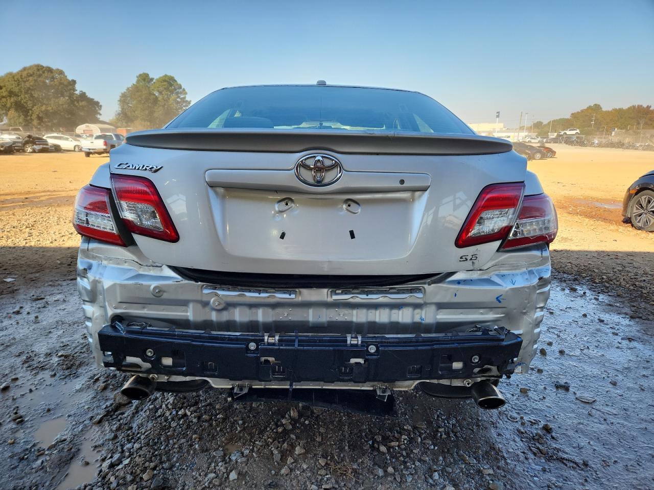 2011 TOYOTA CAMRY