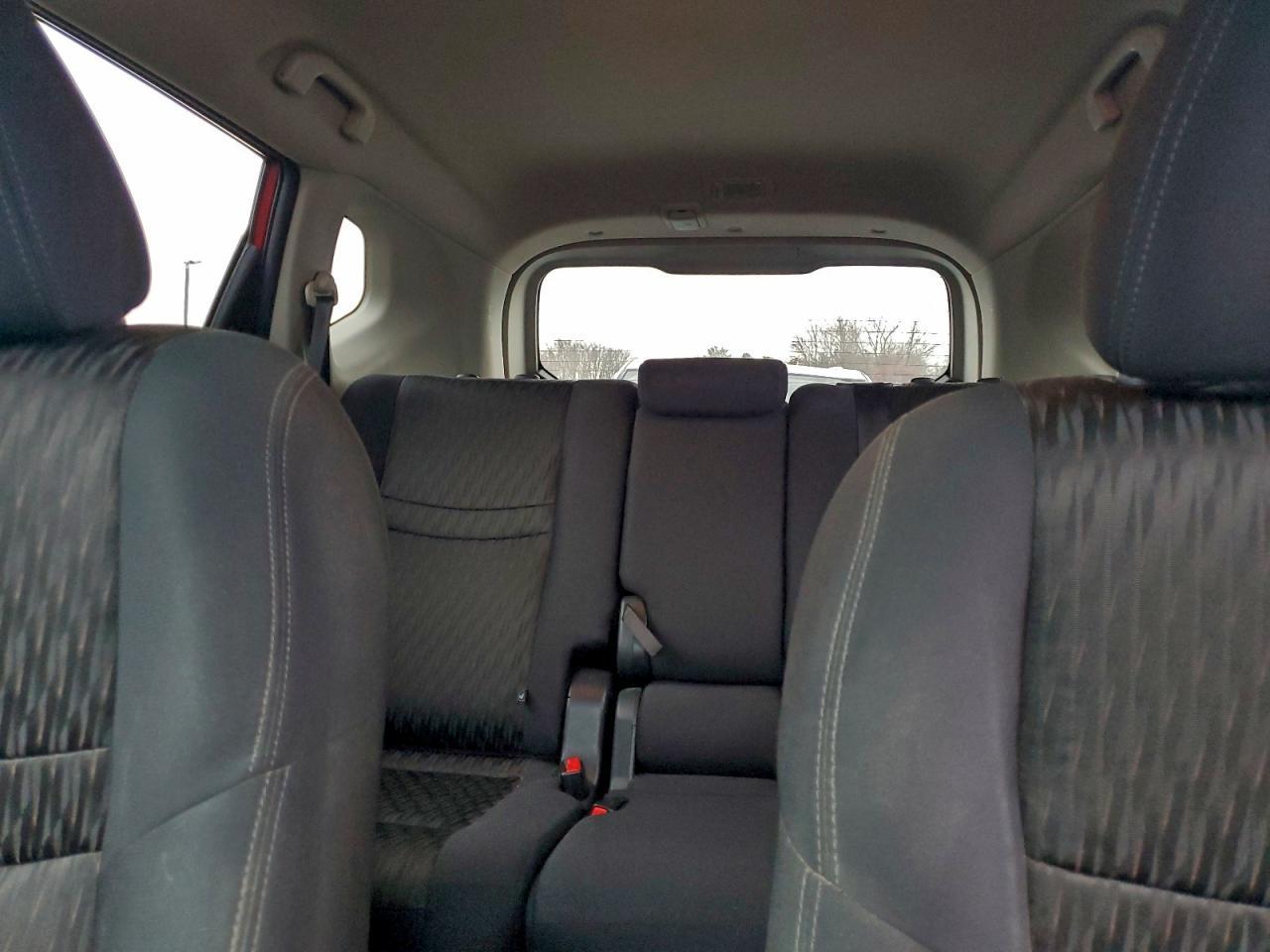 2017 NISSAN ROGUE