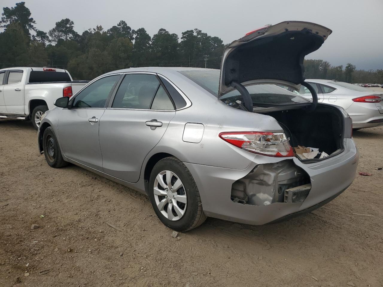 2015 TOYOTA CAMRY