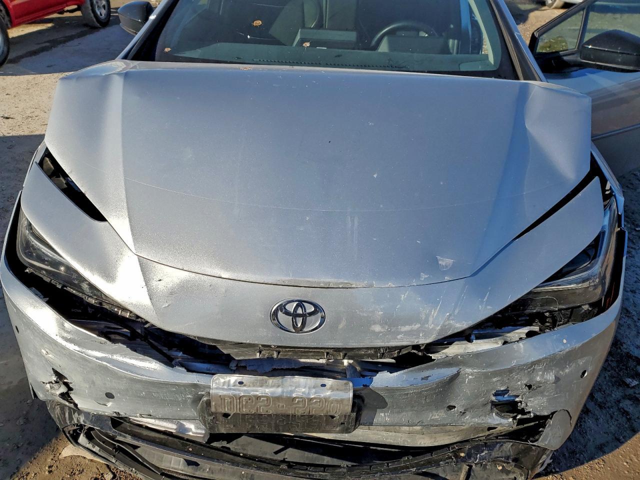 2024 TOYOTA PRIUS