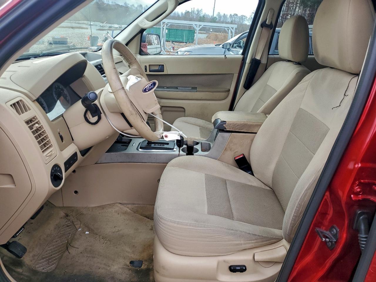 2009 FORD ESCAPE