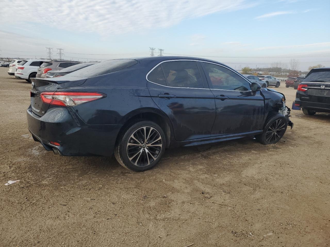 2018 TOYOTA CAMRY