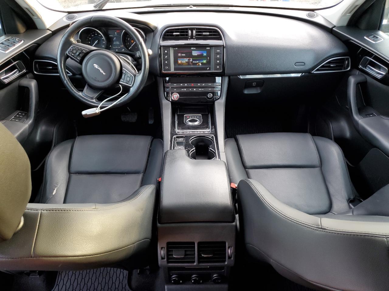 2017 JAGUAR F-Pace