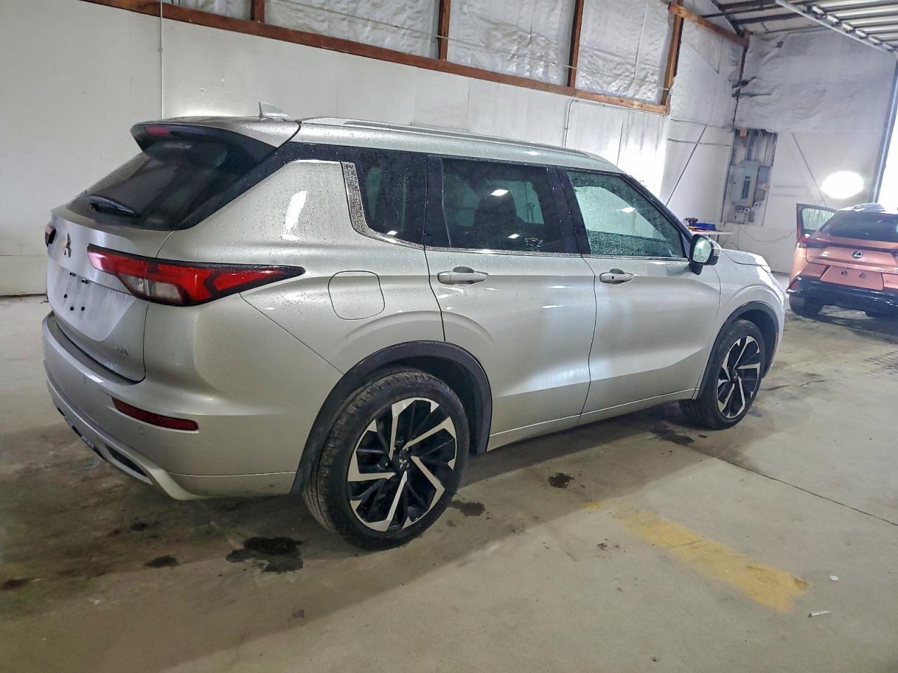 2022 MITSUBISHI outlander