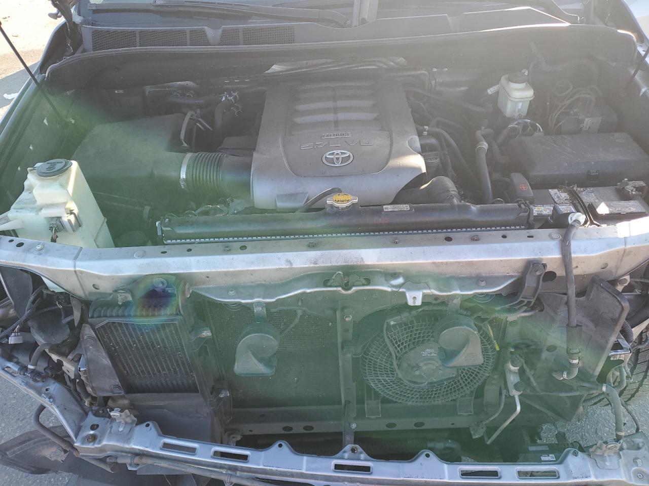 2010 TOYOTA Sequoia