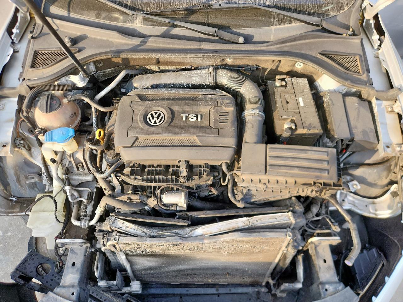 2016 VOLKSWAGEN Passat