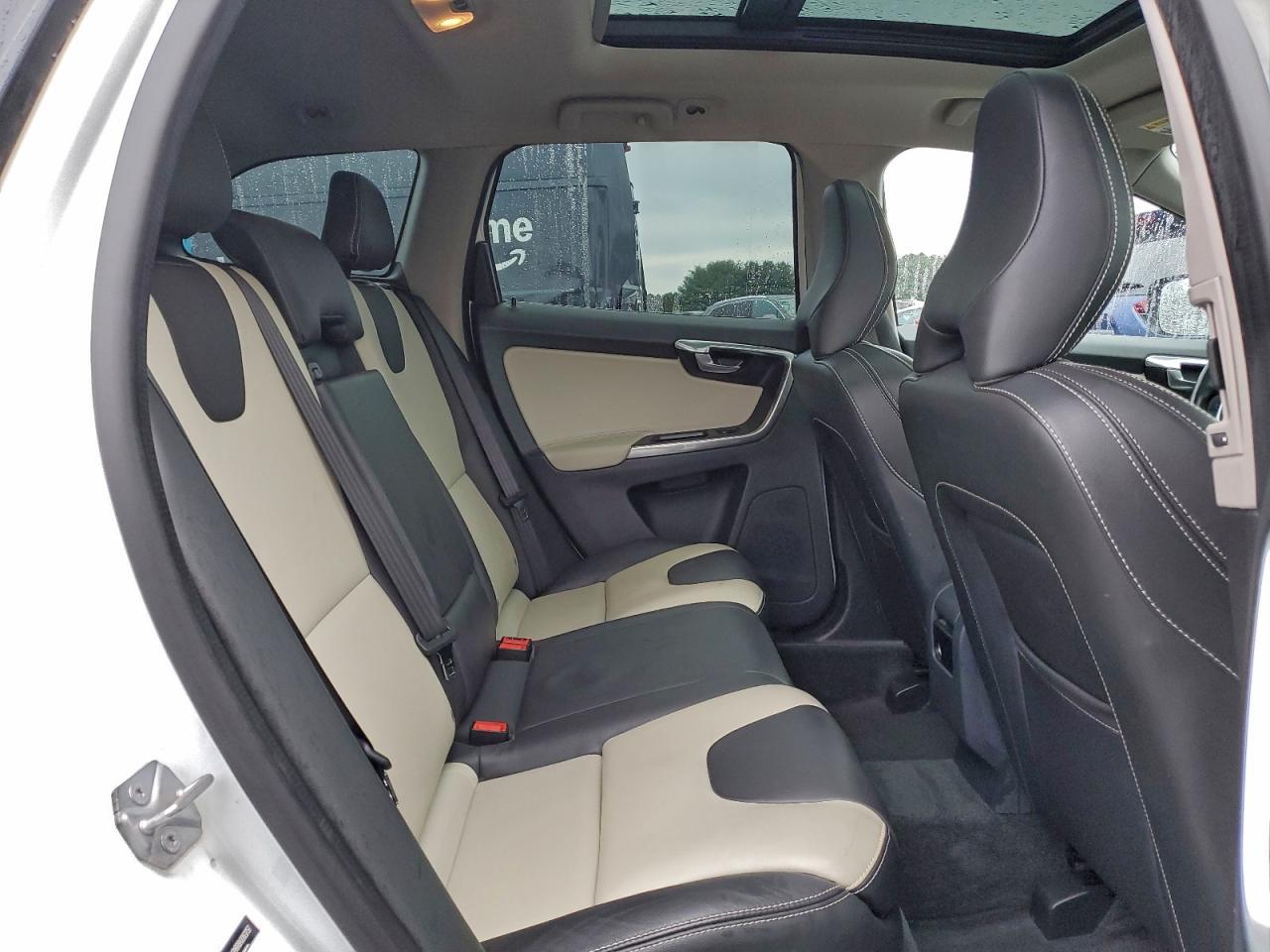2017 VOLVO XC60