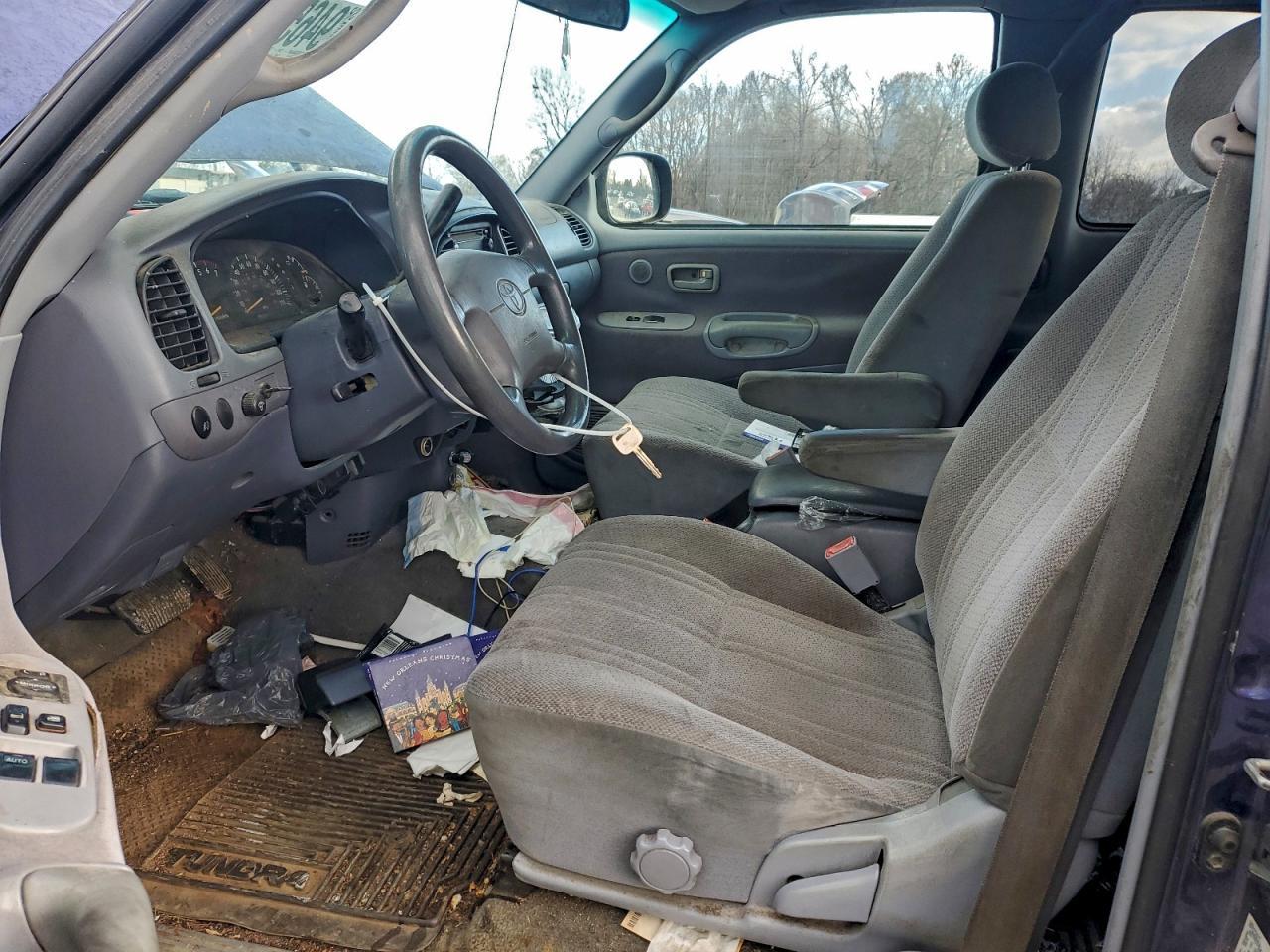 2000 TOYOTA TUNDRA