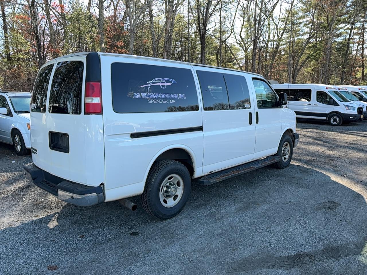 2014 CHEVROLET Express 3500