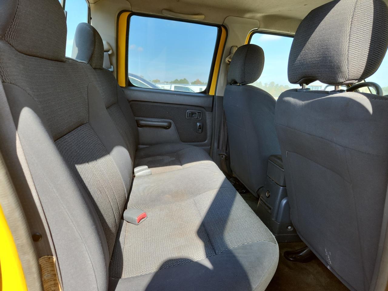 2002 NISSAN Frontier