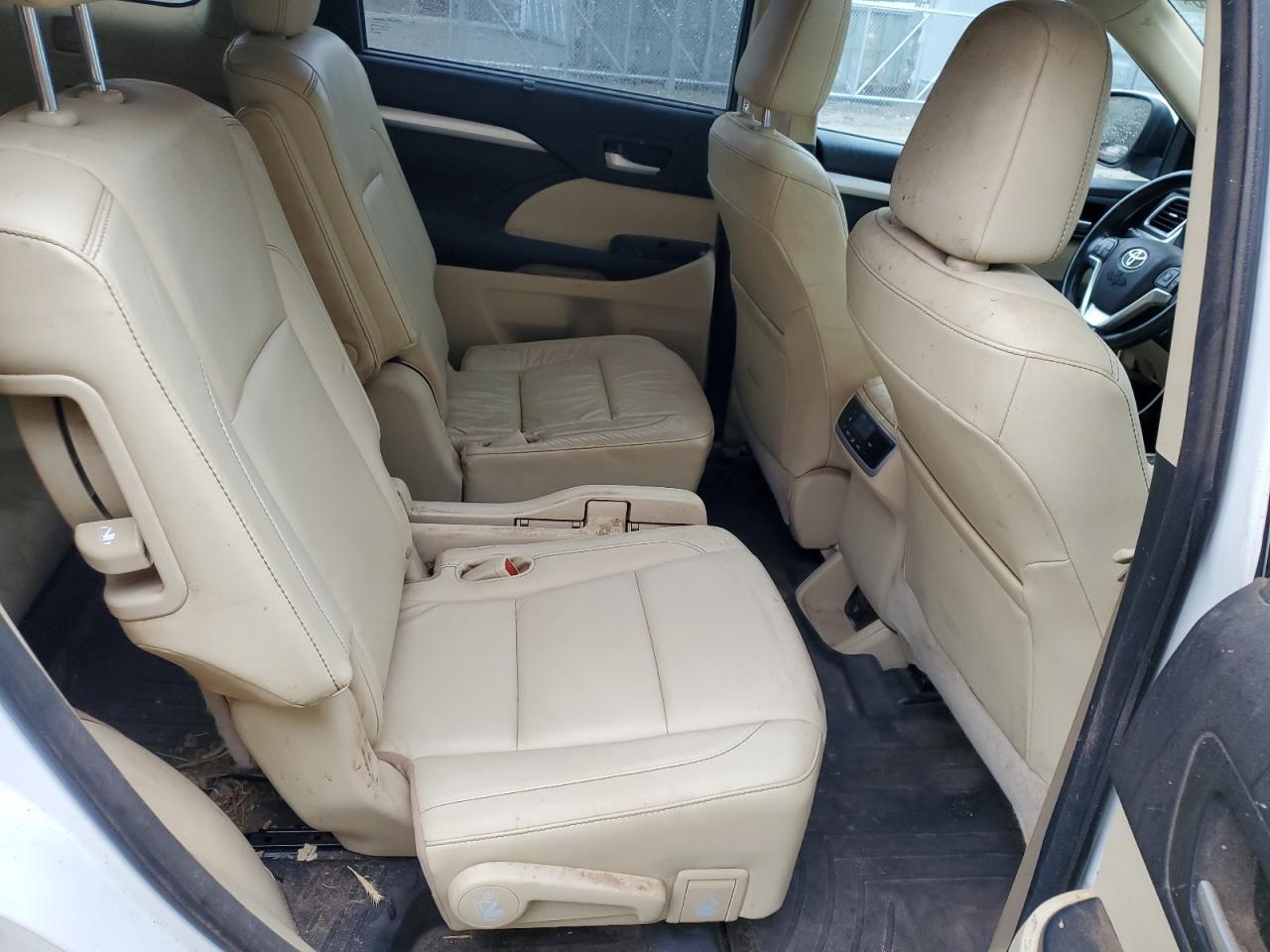 2015 TOYOTA HIGHLANDER