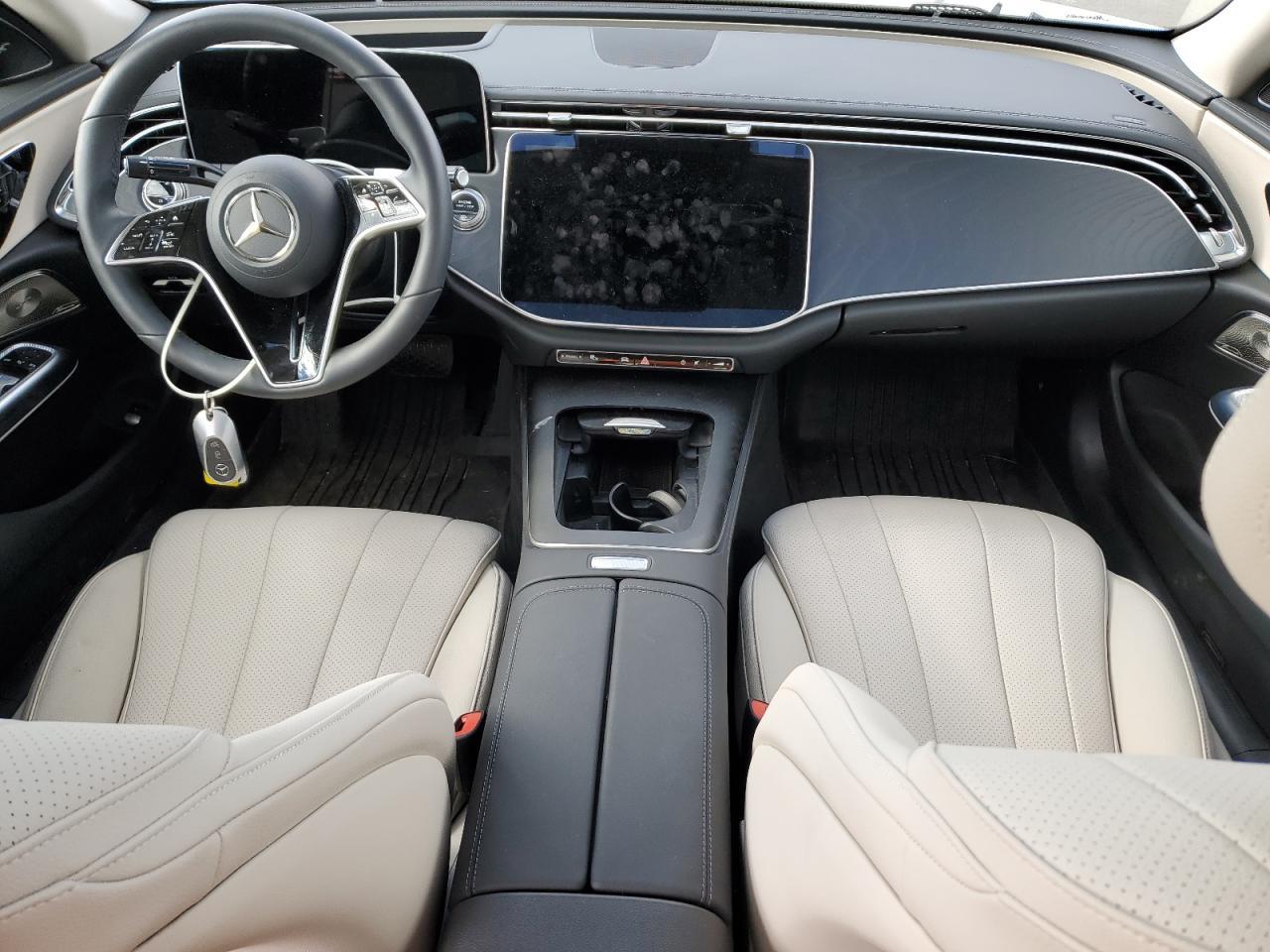 2025 MERCEDES-BENZ E-Class