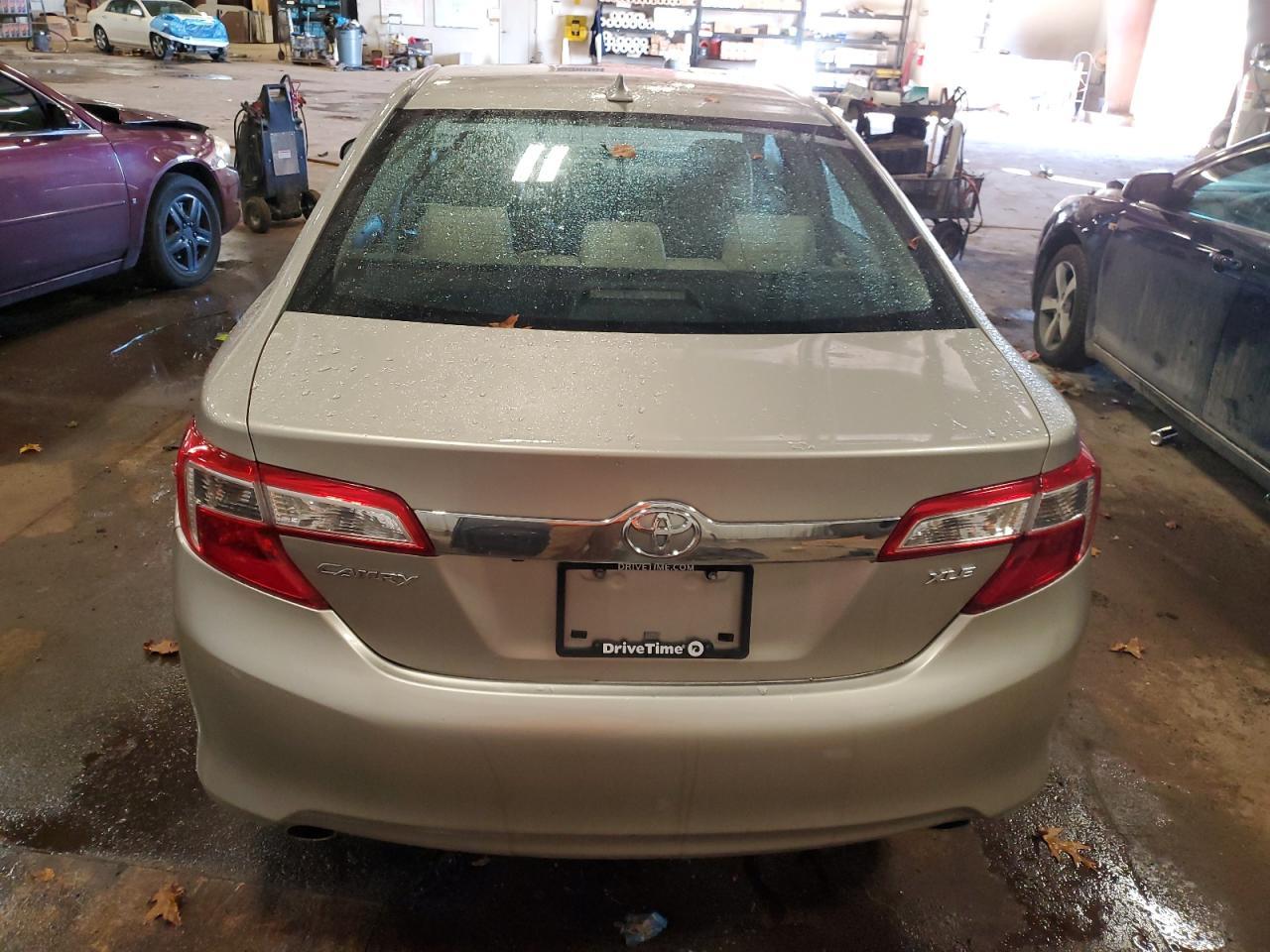 2014 TOYOTA CAMRY