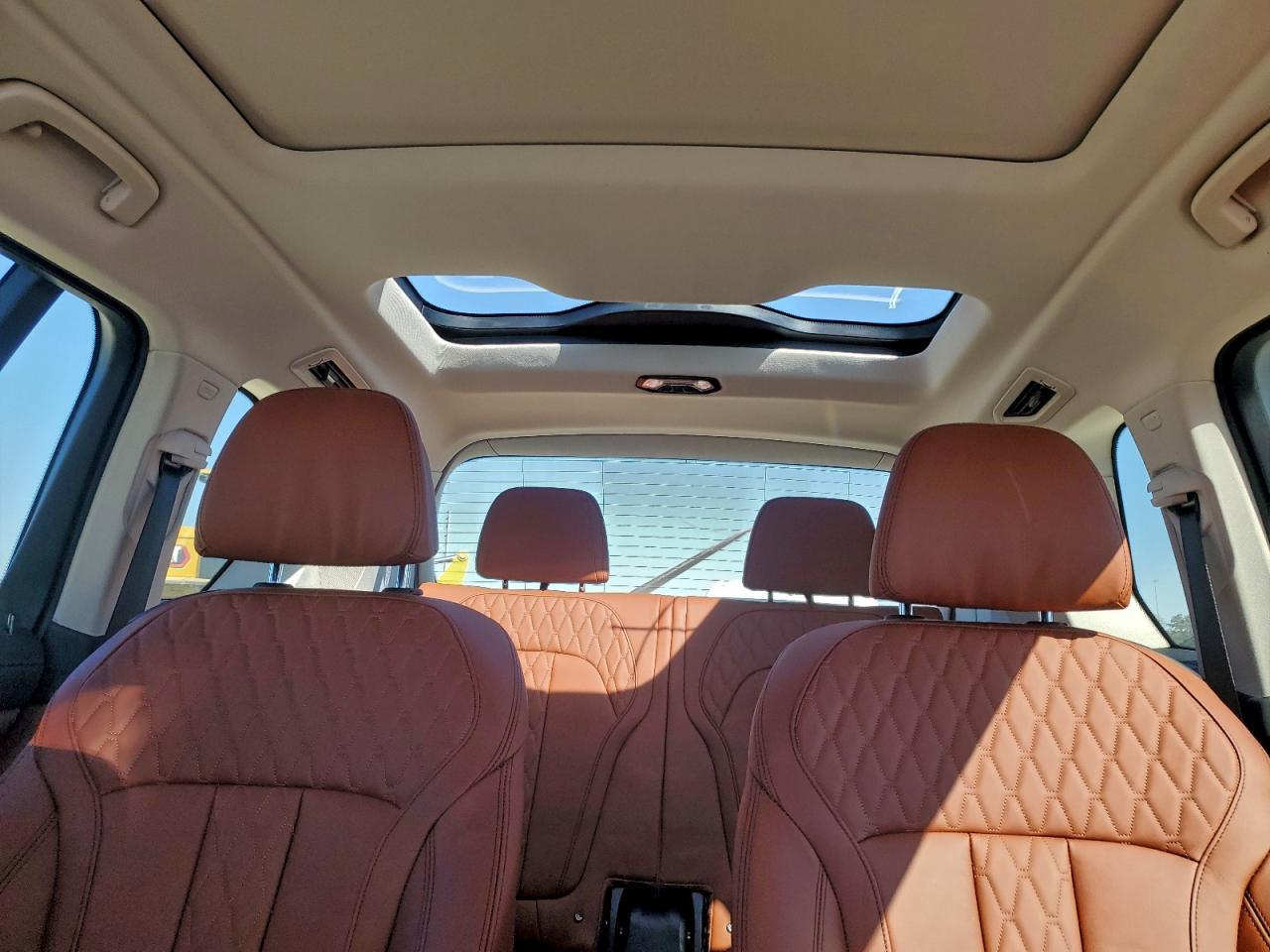 2023 BMW X7