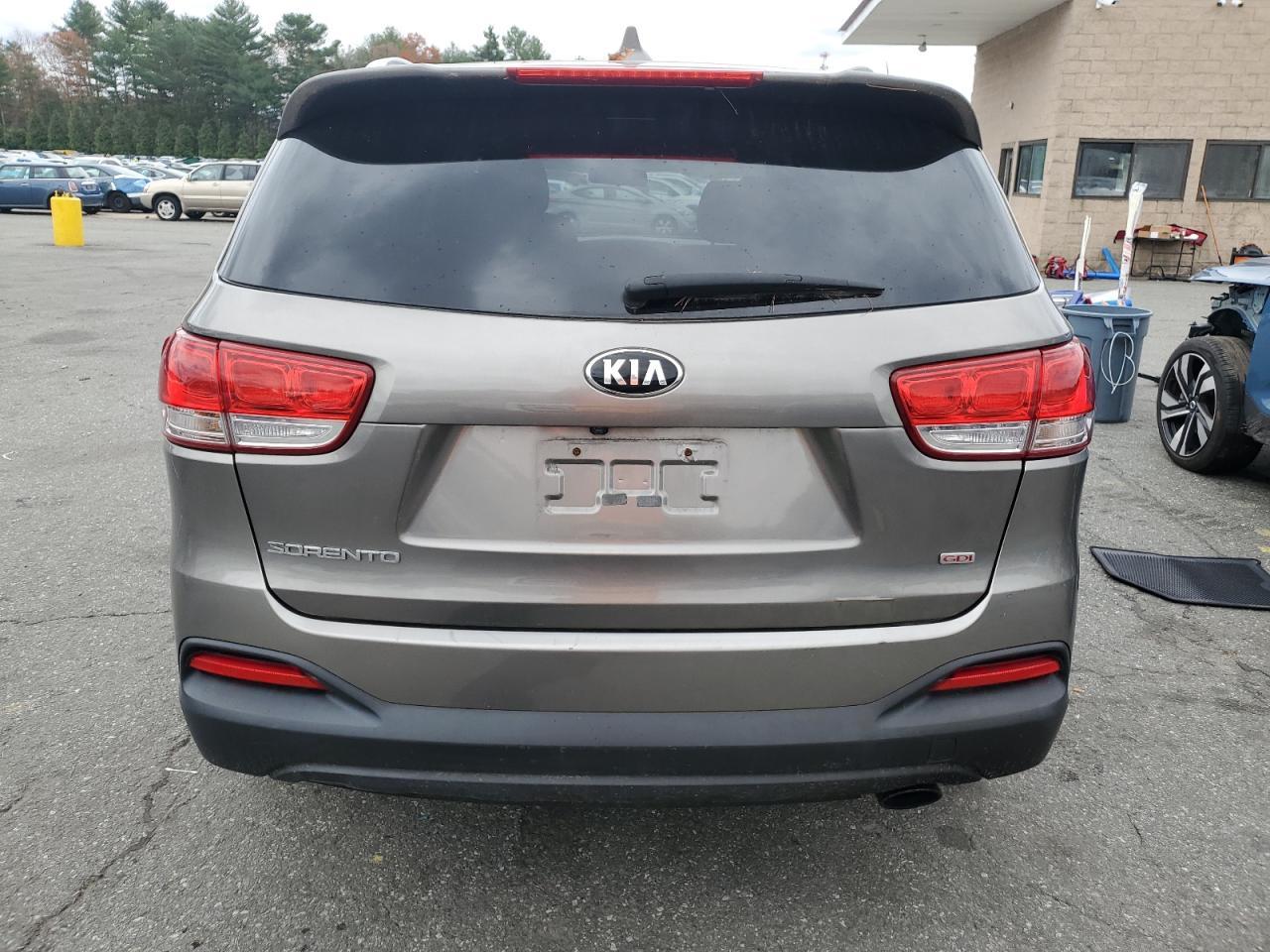 2016 KIA SORENTO