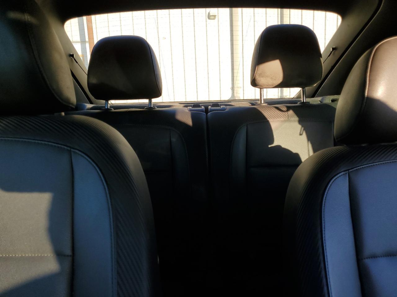 2015 VOLKSWAGEN Beetle