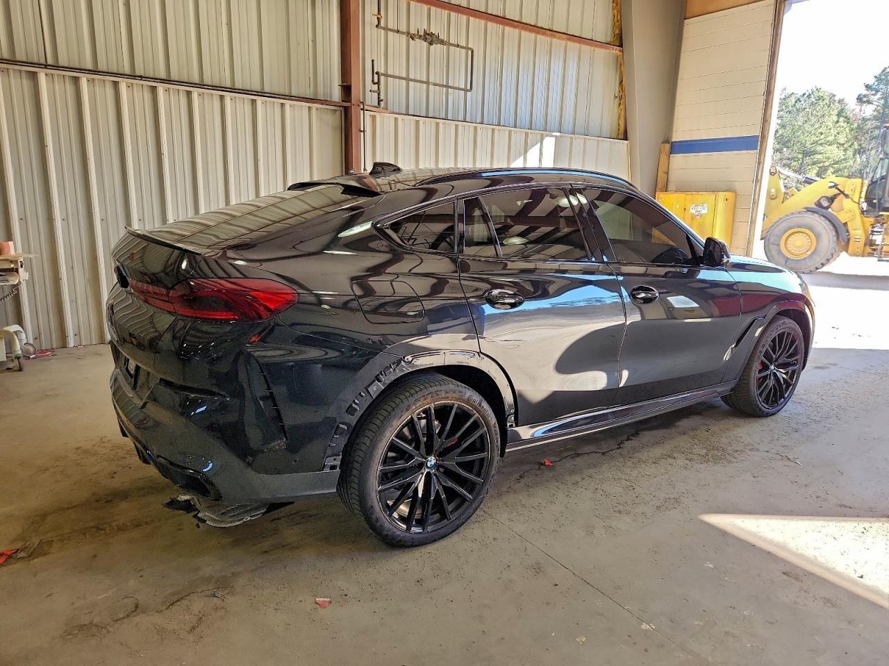 2022 BMW X6