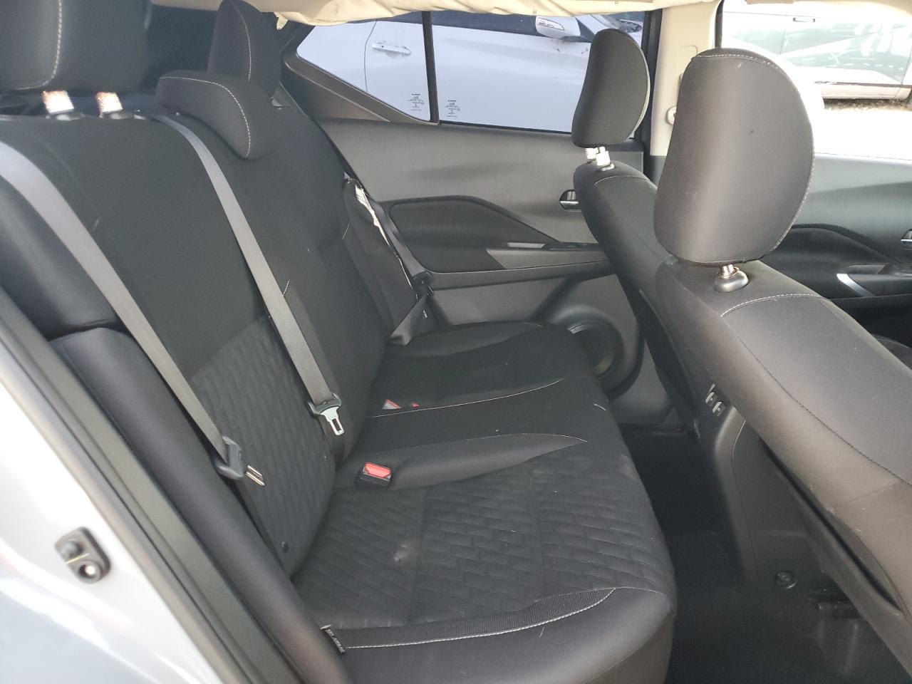 2022 NISSAN KICKS