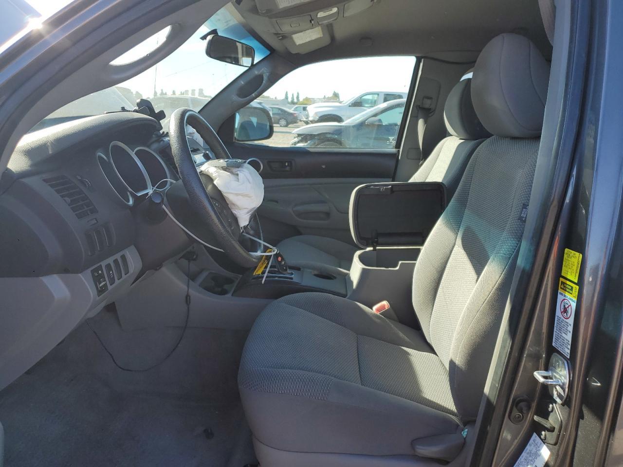 2011 TOYOTA TACOMA