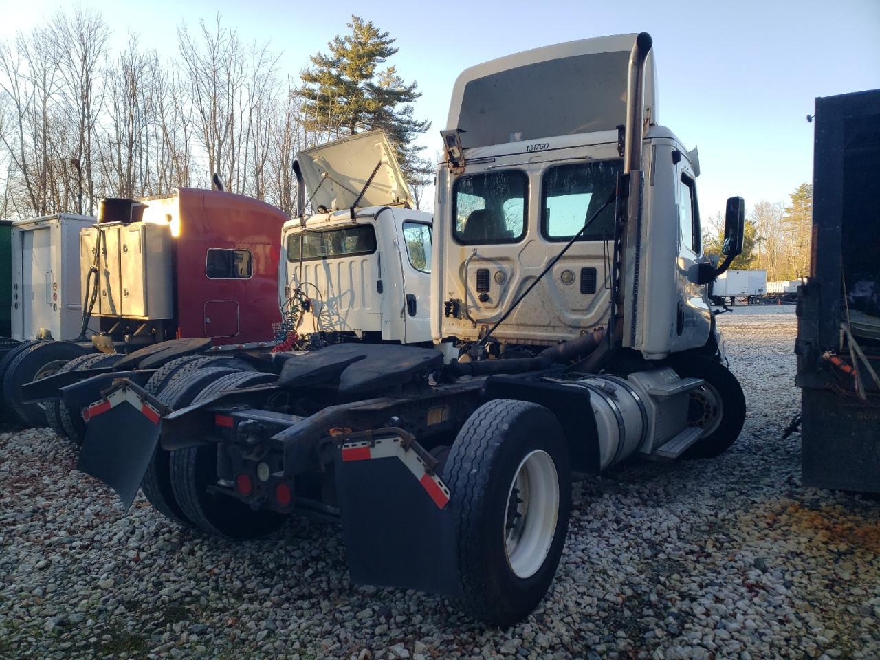 2013 FREIGHTLINER CASCADIA
