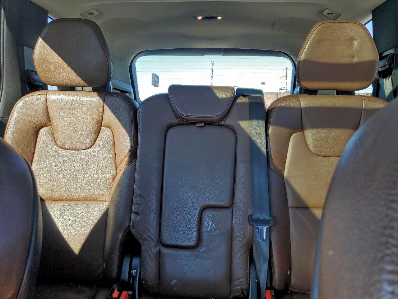 2019 VOLVO XC90