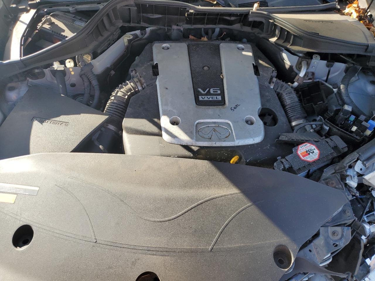 2011 INFINITI M37