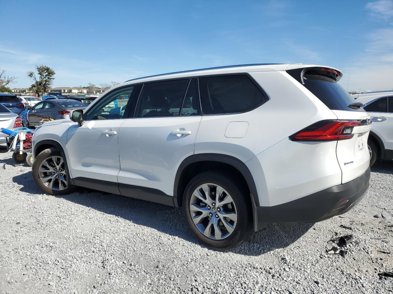 2024 TOYOTA HIGHLANDER