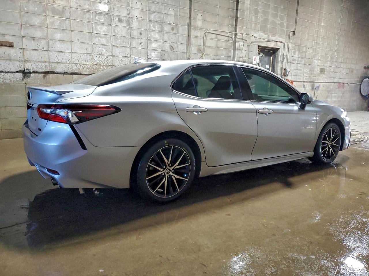 2023 TOYOTA CAMRY