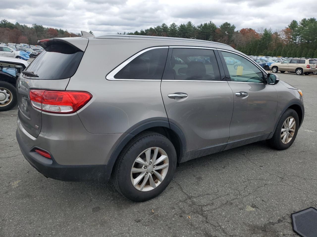 2016 KIA SORENTO
