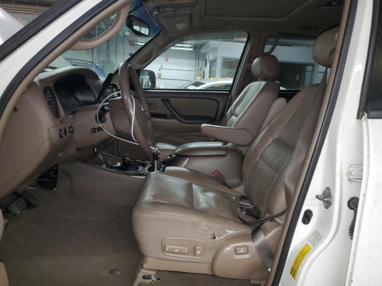 2003 TOYOTA Sequoia