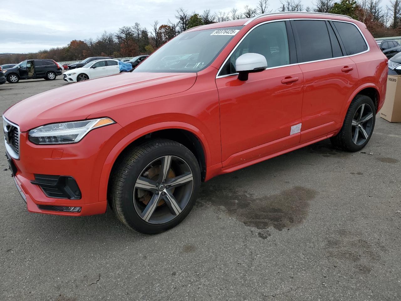2017 VOLVO XC90