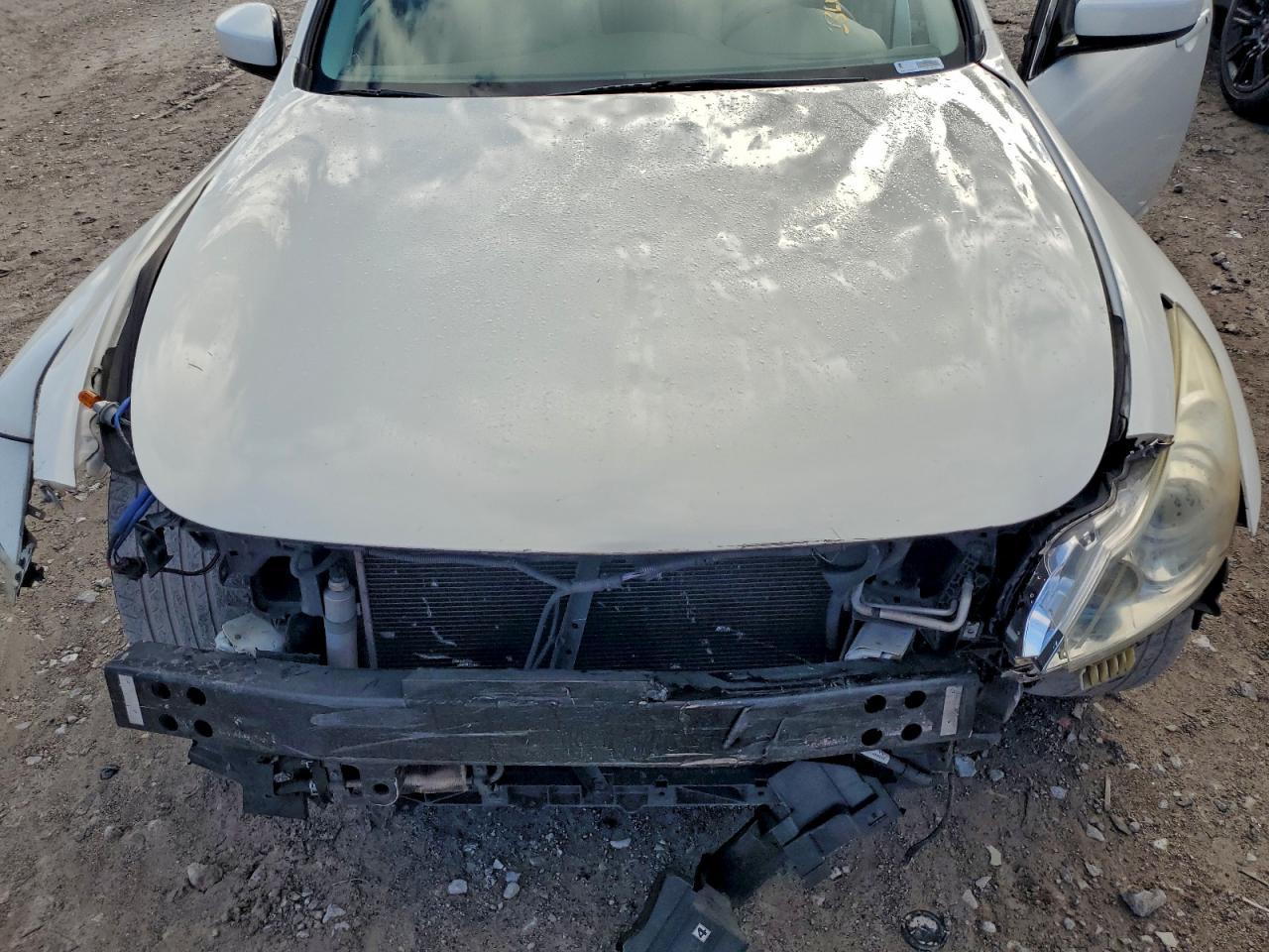 2011 INFINITI G25