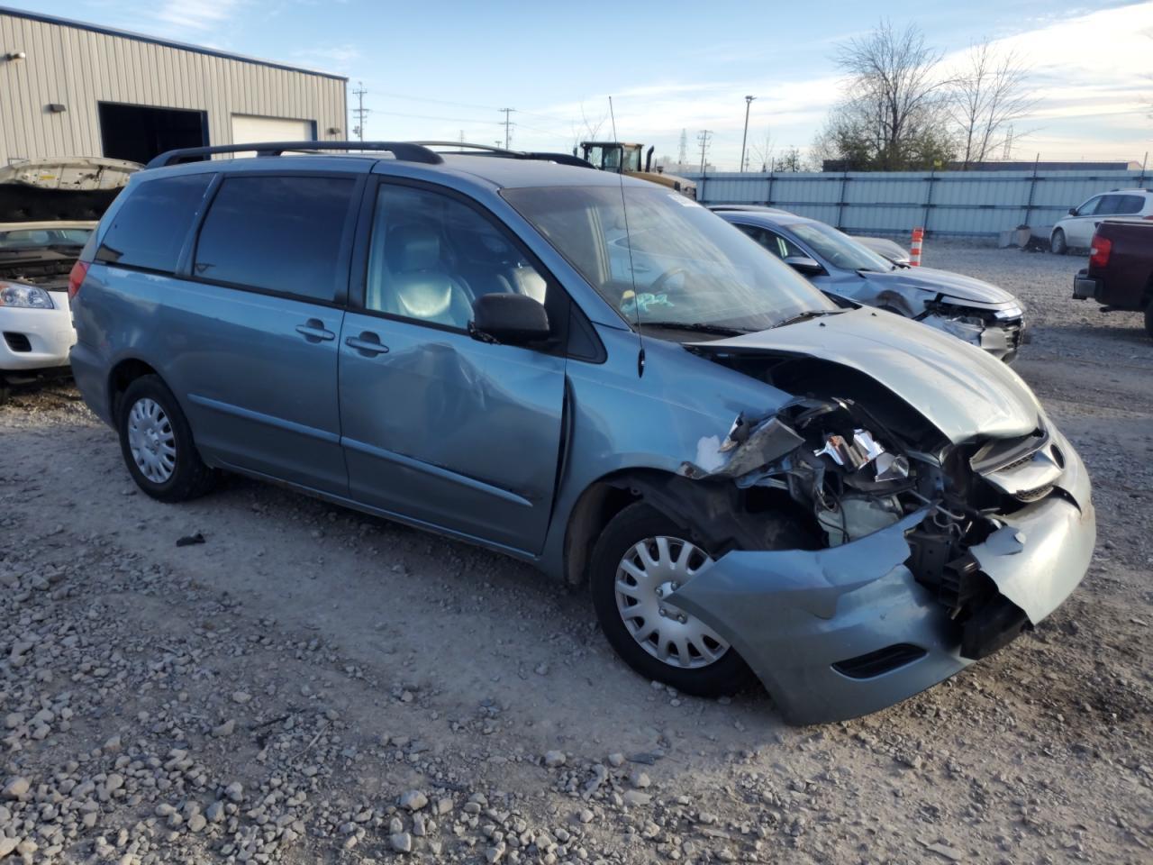 2006 TOYOTA SIENNA