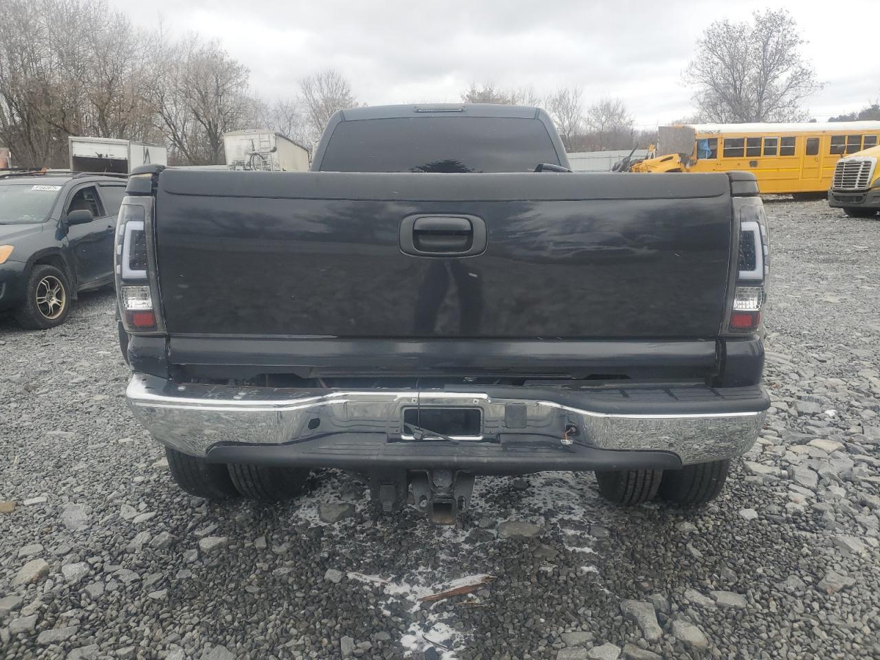 2005 GMC Sierra