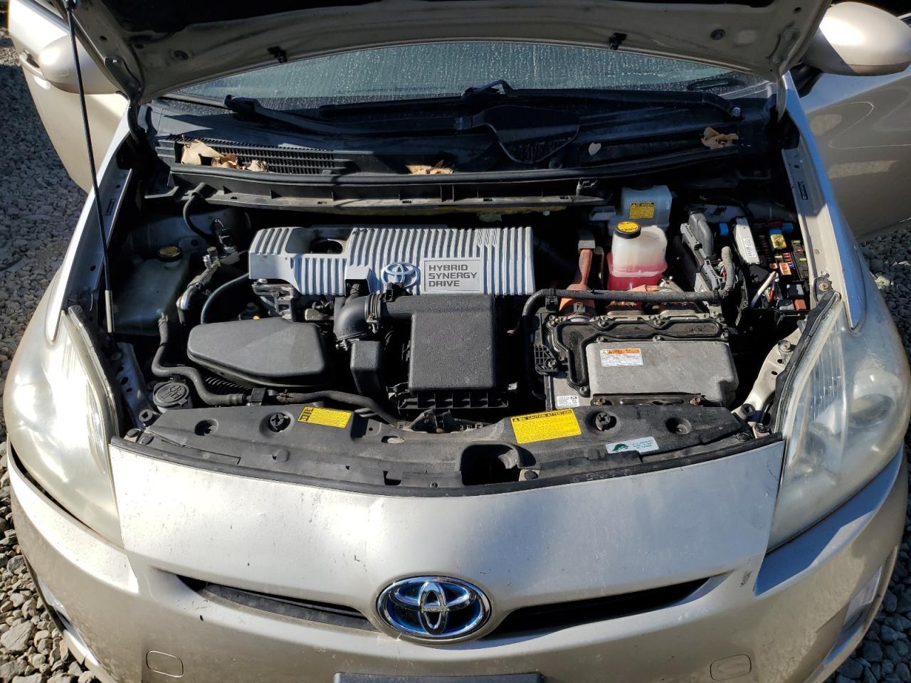 2011 TOYOTA PRIUS