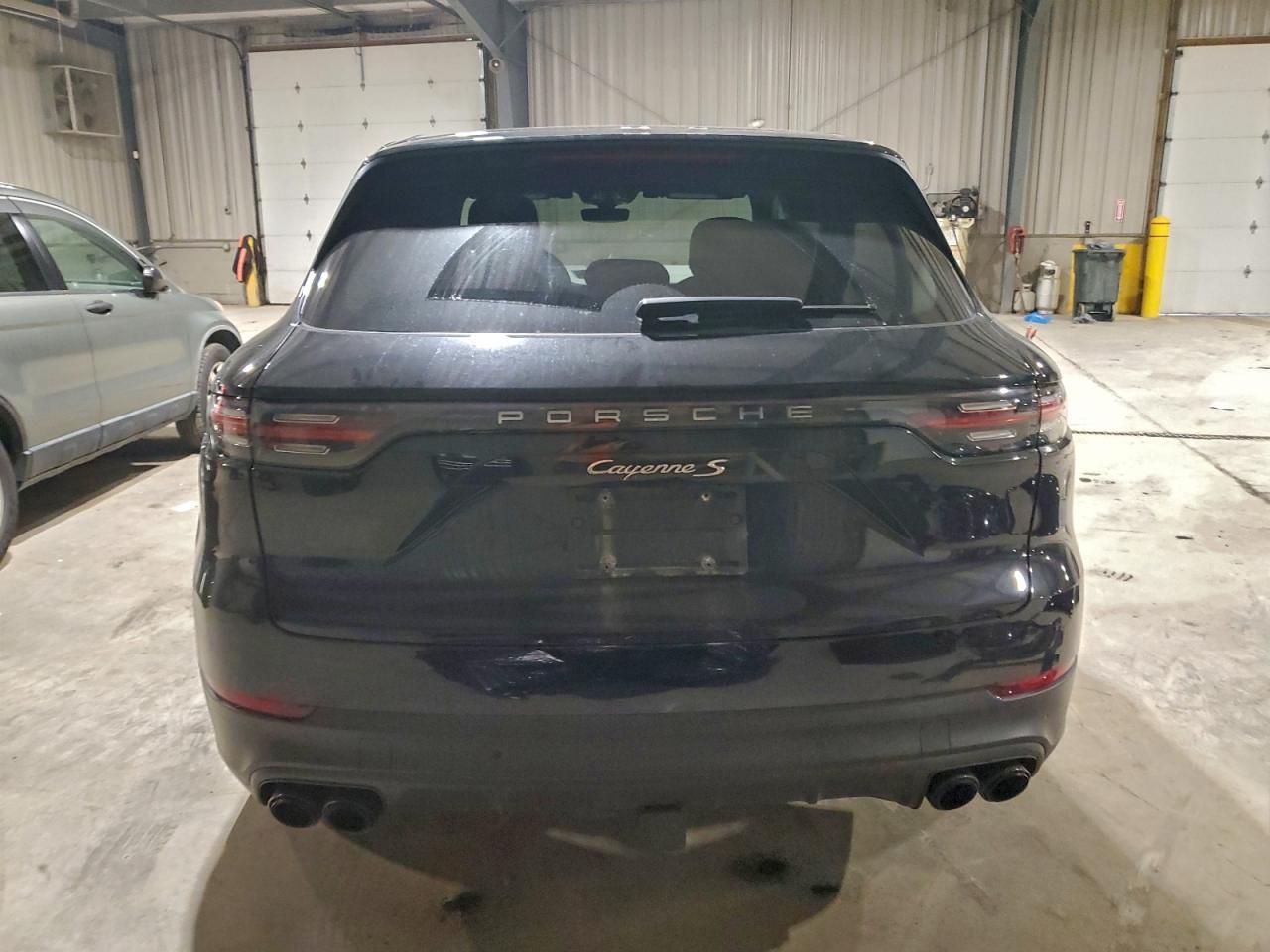 2019 PORSCHE CAYENNE