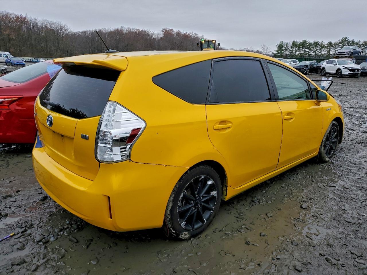 2012 TOYOTA PRIUS V