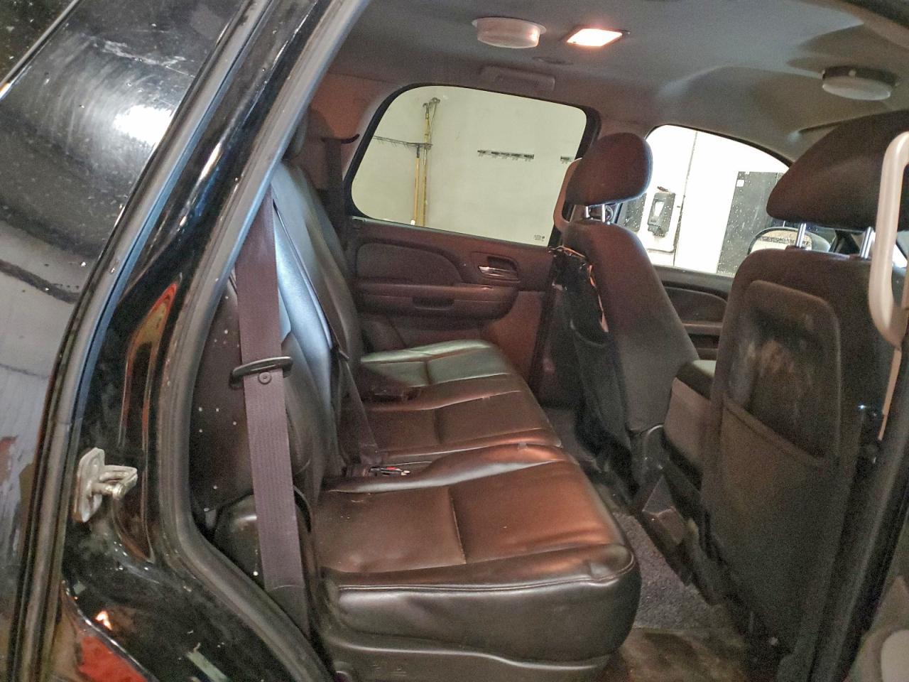 2011 CHEVROLET Tahoe