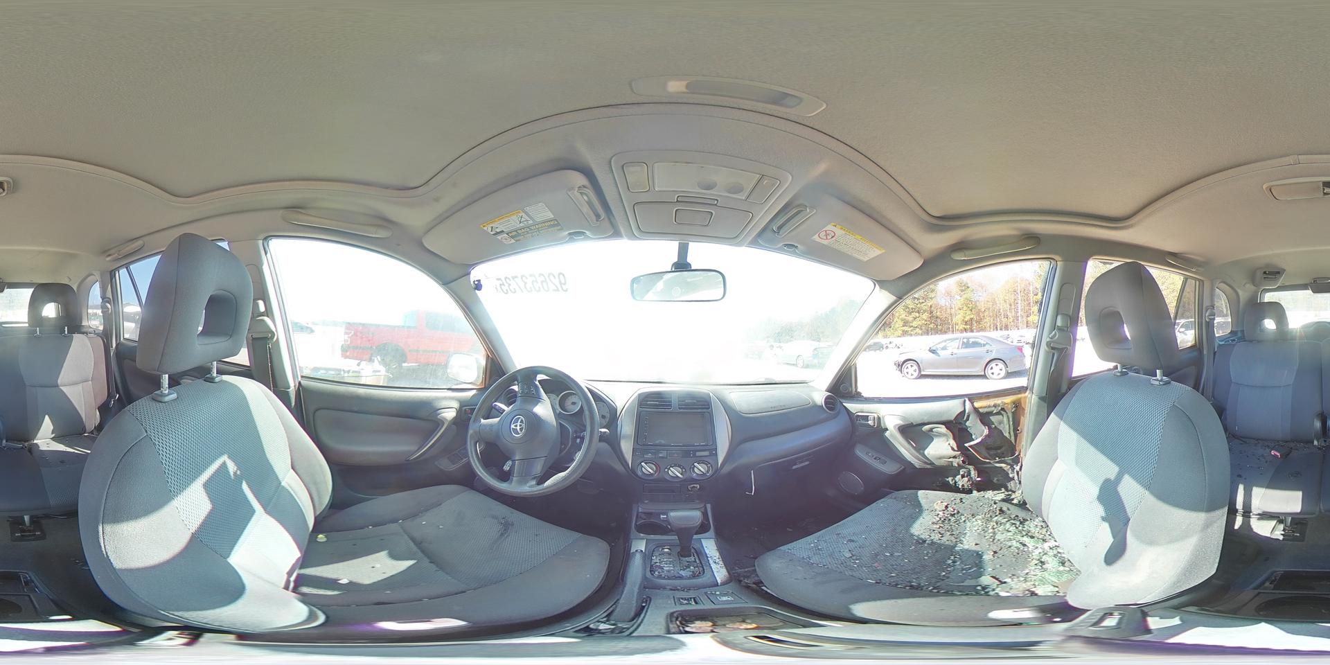 2004 TOYOTA RAV4