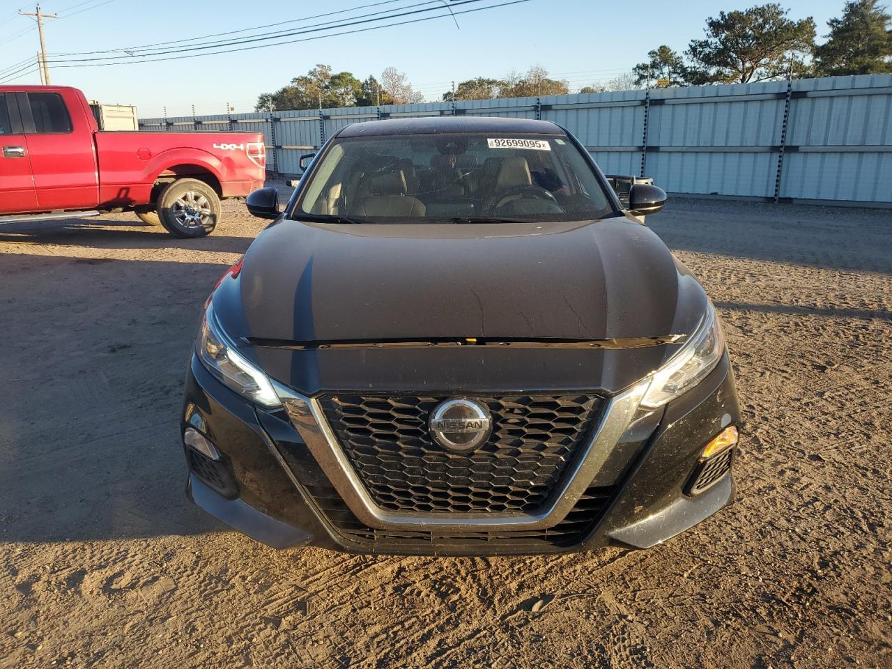2022 NISSAN ALTIMA