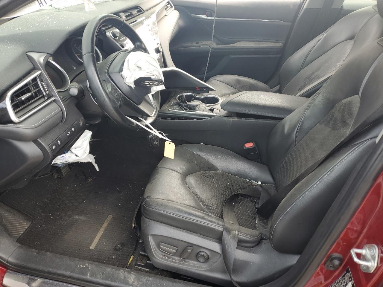 2018 TOYOTA CAMRY
