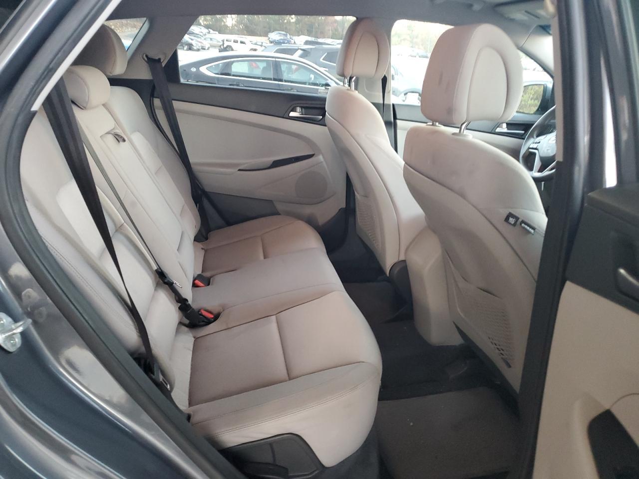 2017 HYUNDAI TUCSON