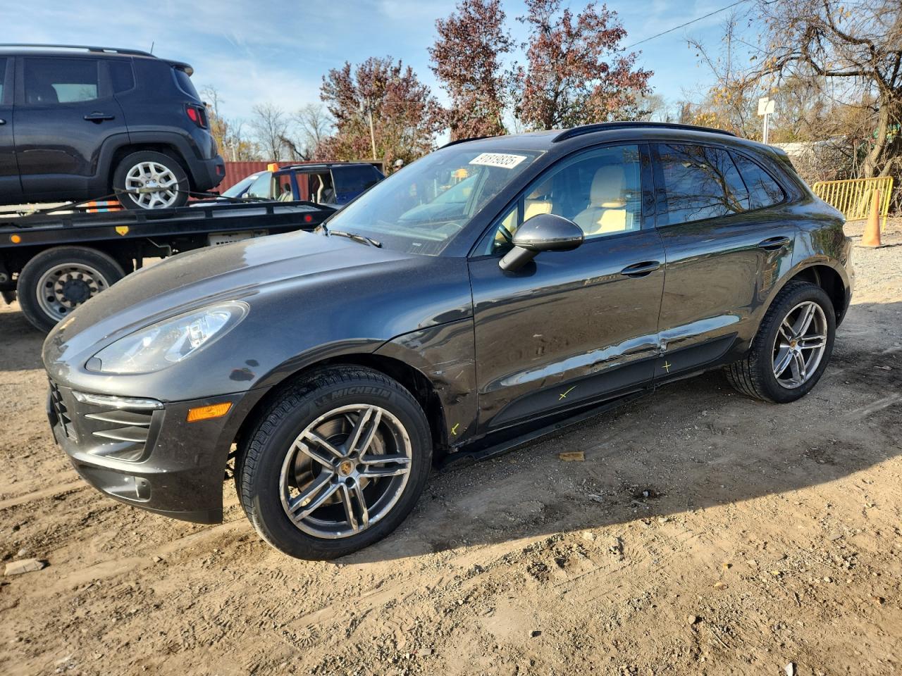 2018 PORSCHE Macan