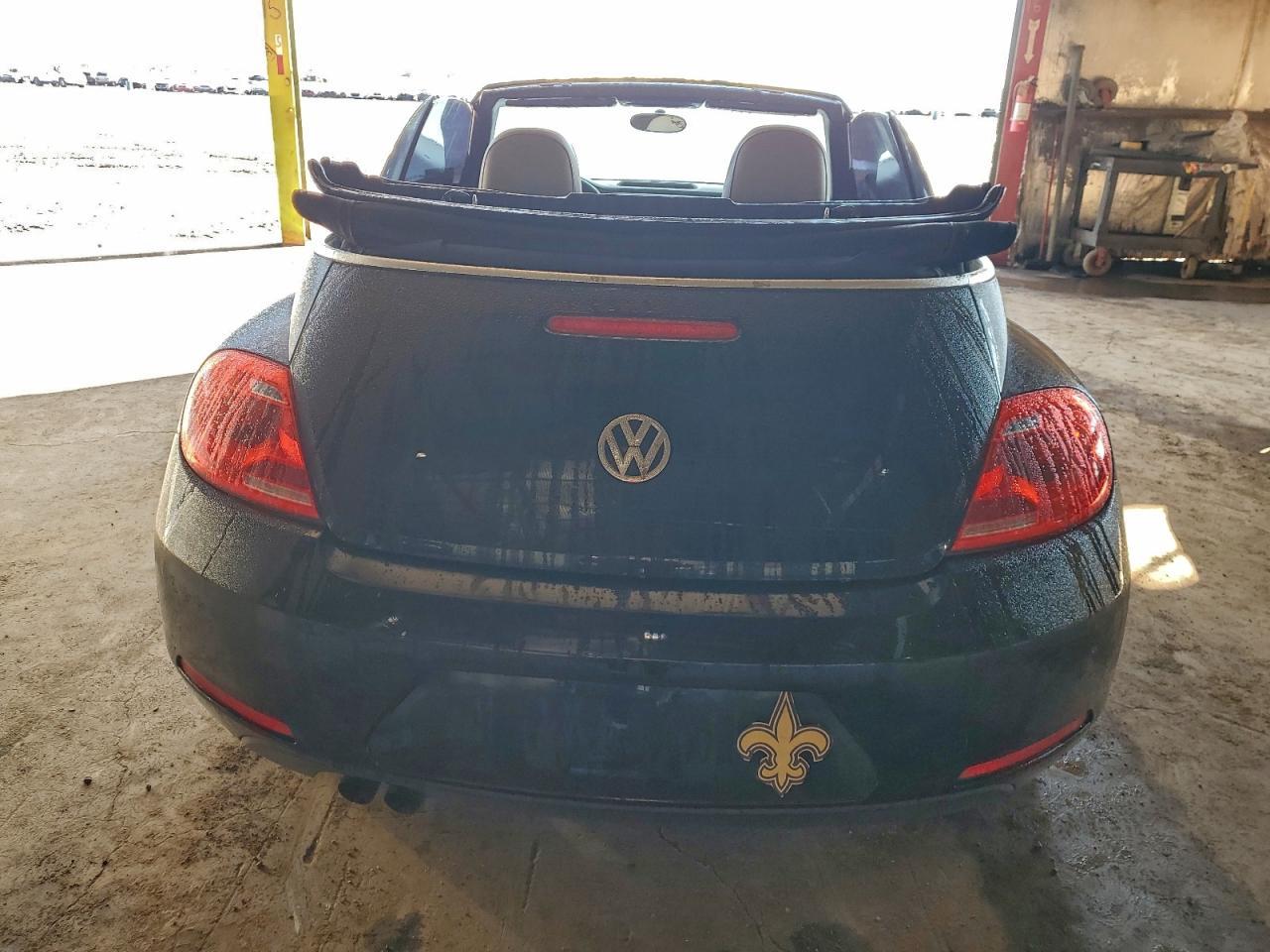 2013 VOLKSWAGEN Beetle